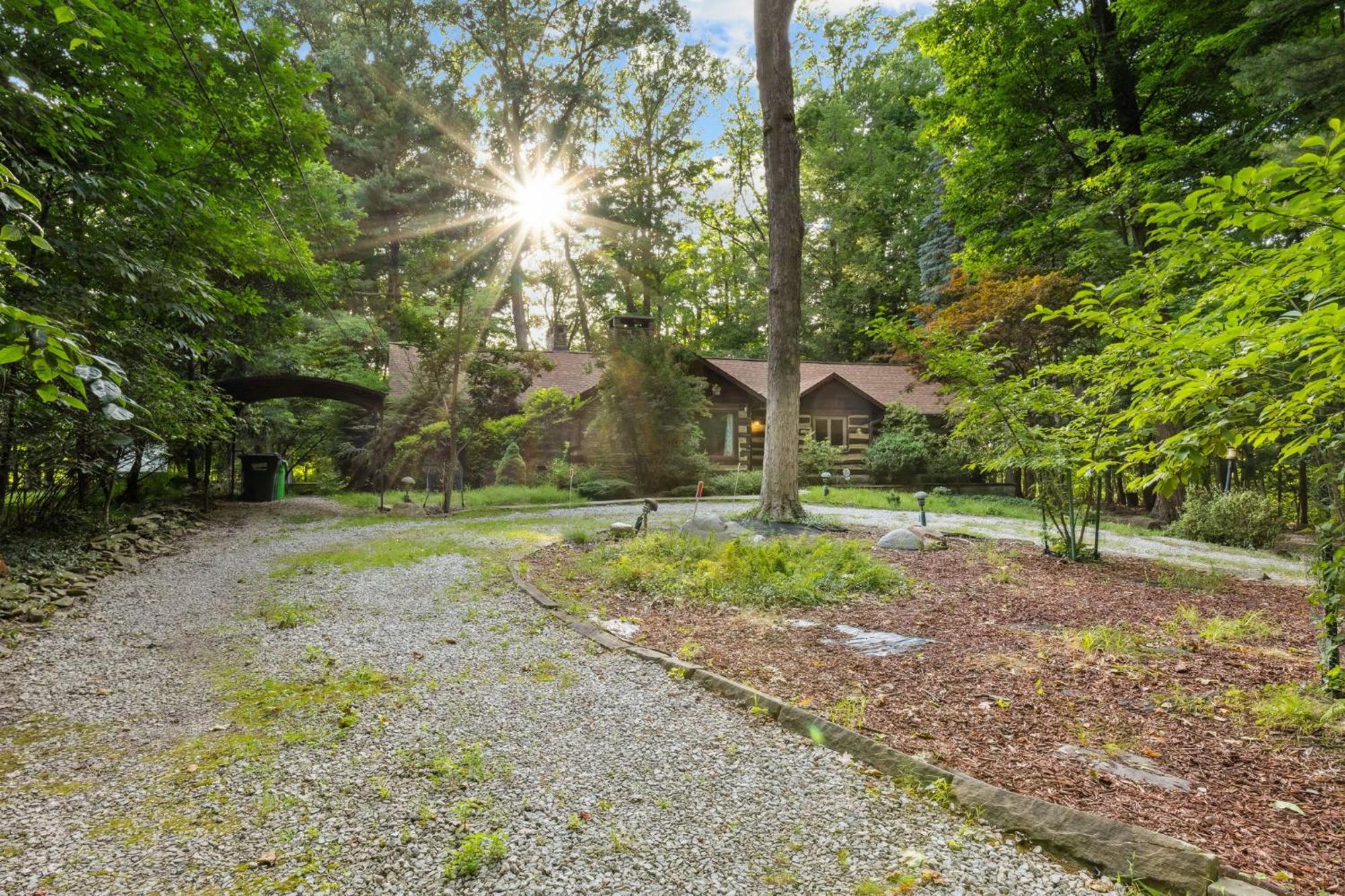 Log Cabin - Natures Oasis - Fire Pit & Gazebo Cleveland Dış mekan fotoğraf